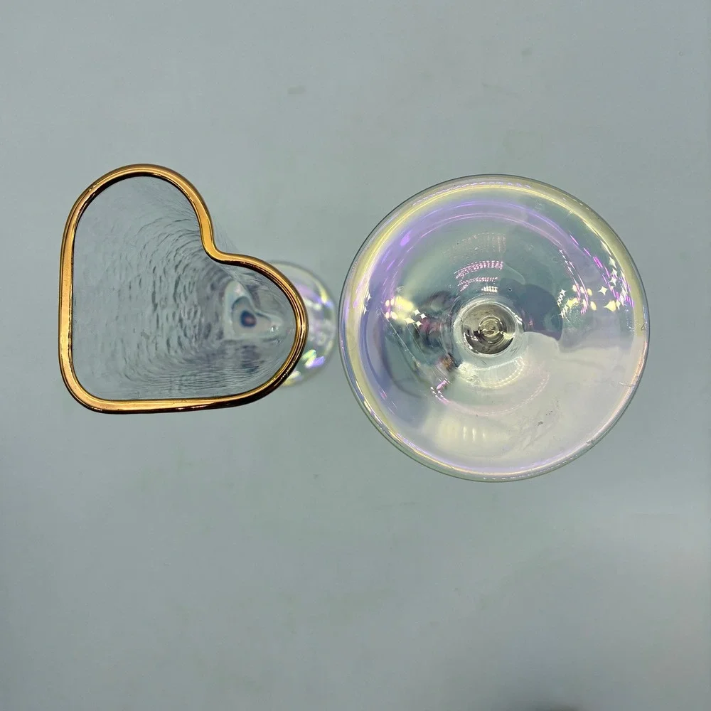 2 Iridescent Heart Shaped Long‎ Stemmed Champagne Flutes Gold Rim Textured Glass
